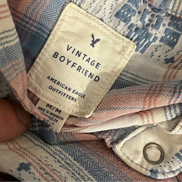 AE  vintage boyfriend shirt Aztec M - Picture 4 of 8